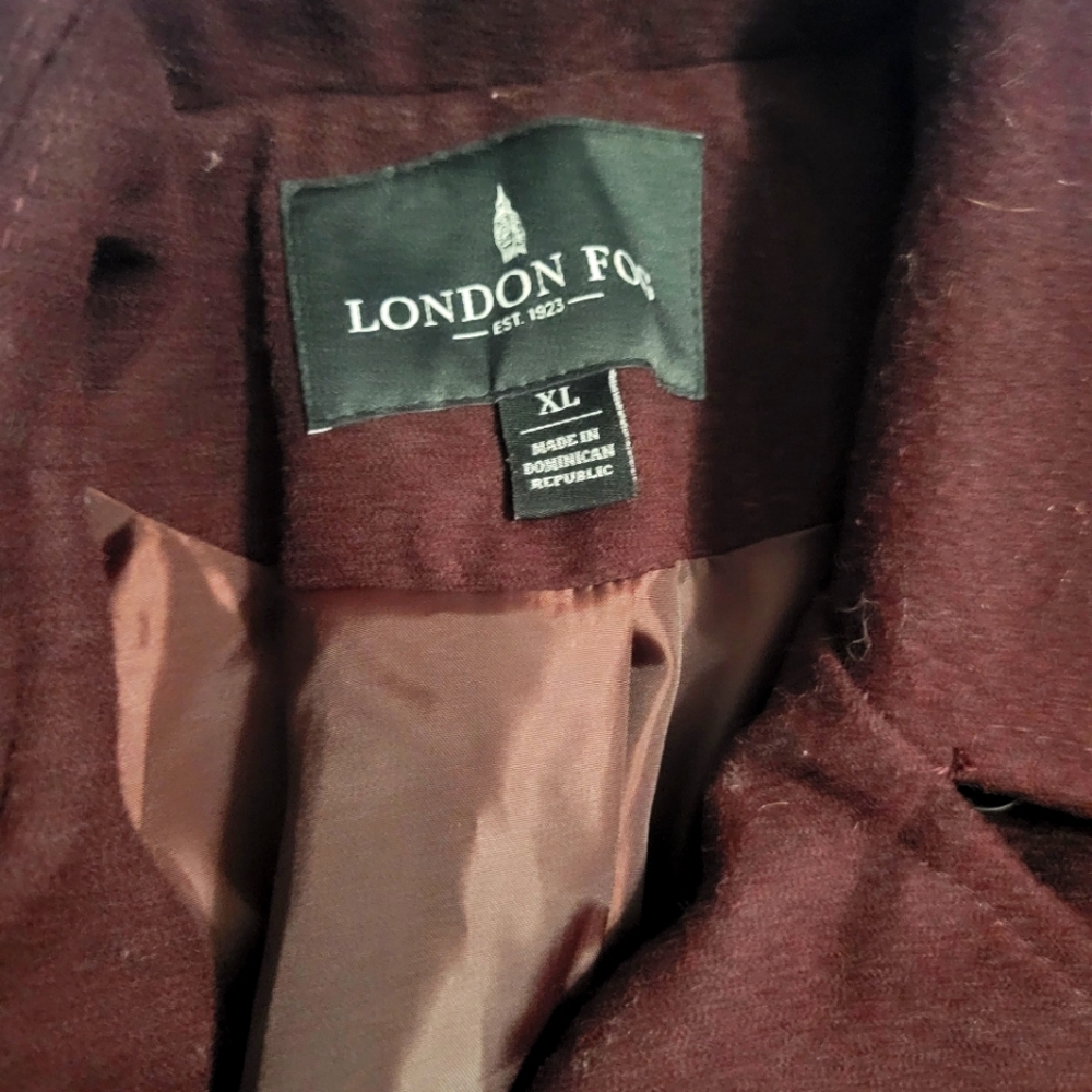 London Fog Petty Coat. XL